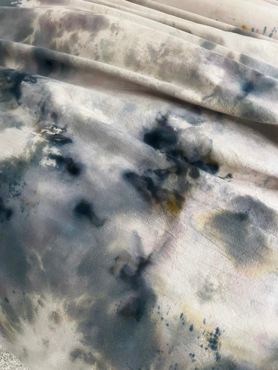 Hand-dyed Concrete Steeze Skater Bedding: Grey Taupe and Multi Black Duvet Set
