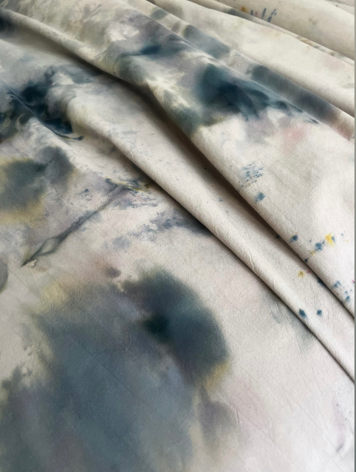 Hand-dyed Concrete Steeze Skater Bedding: Grey Taupe and Multi Black Duvet Set