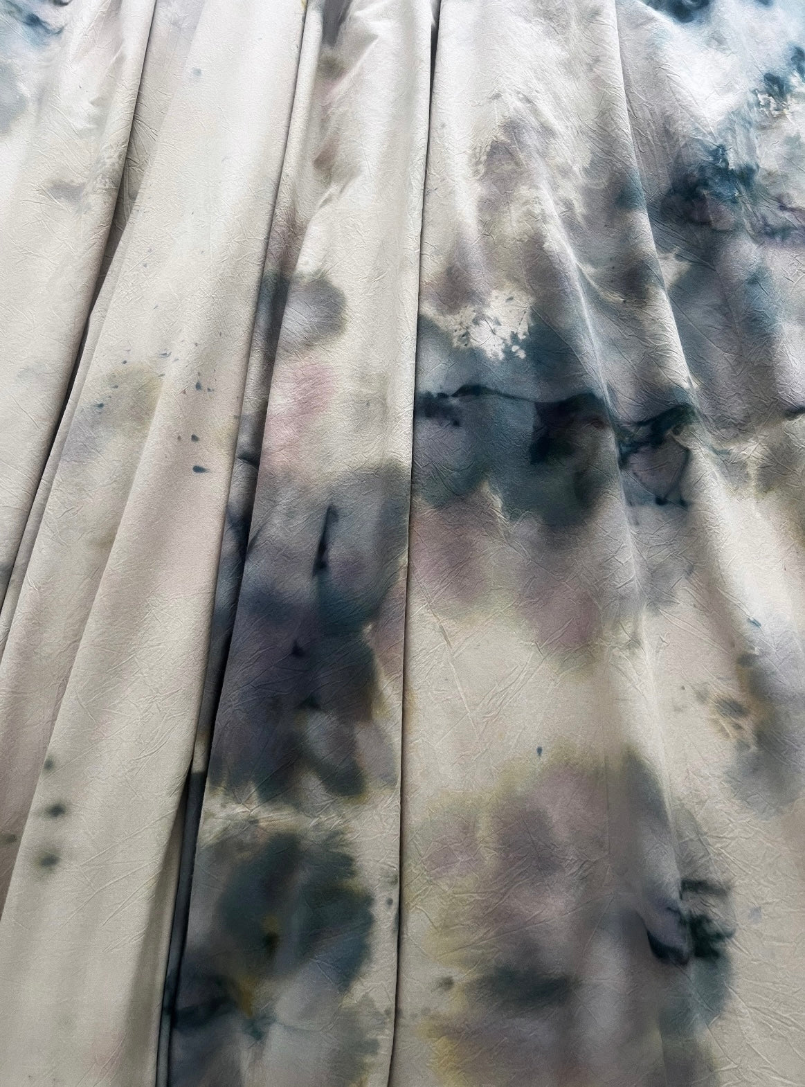Hand-dyed Concrete Steeze Skater Bedding: Grey Taupe and Multi Black Duvet Set