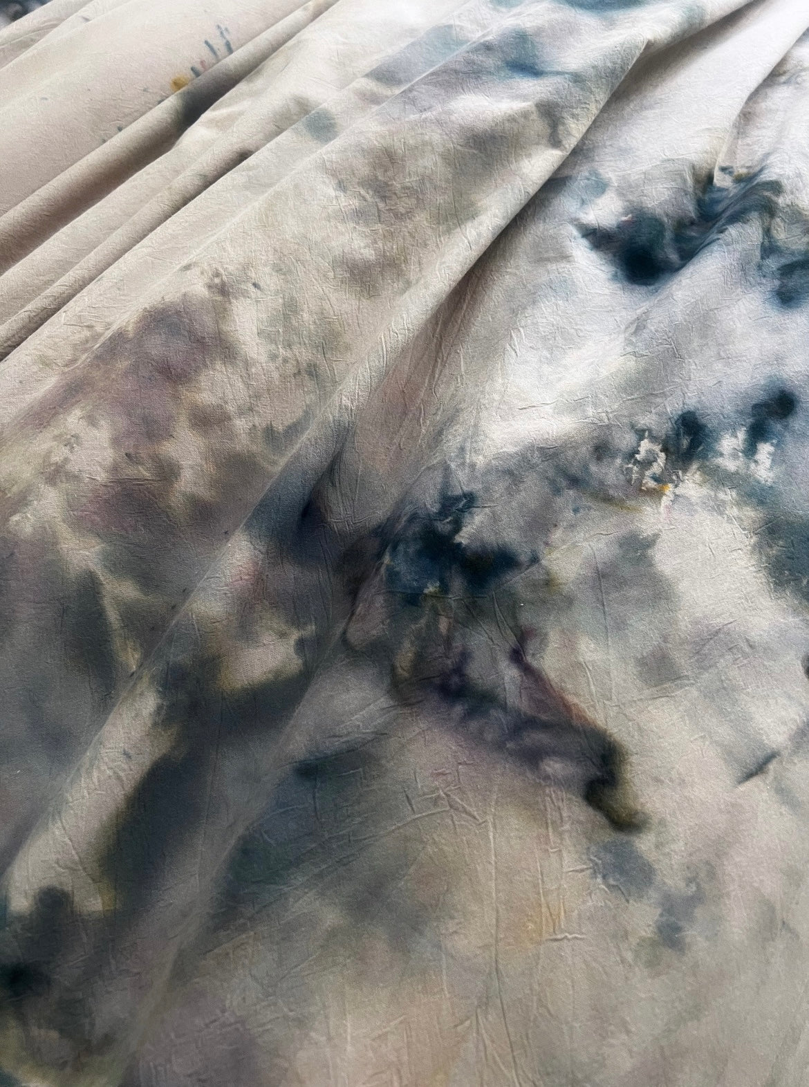 Hand-dyed Concrete Steeze Skater Bedding: Grey Taupe and Multi Black Duvet Set