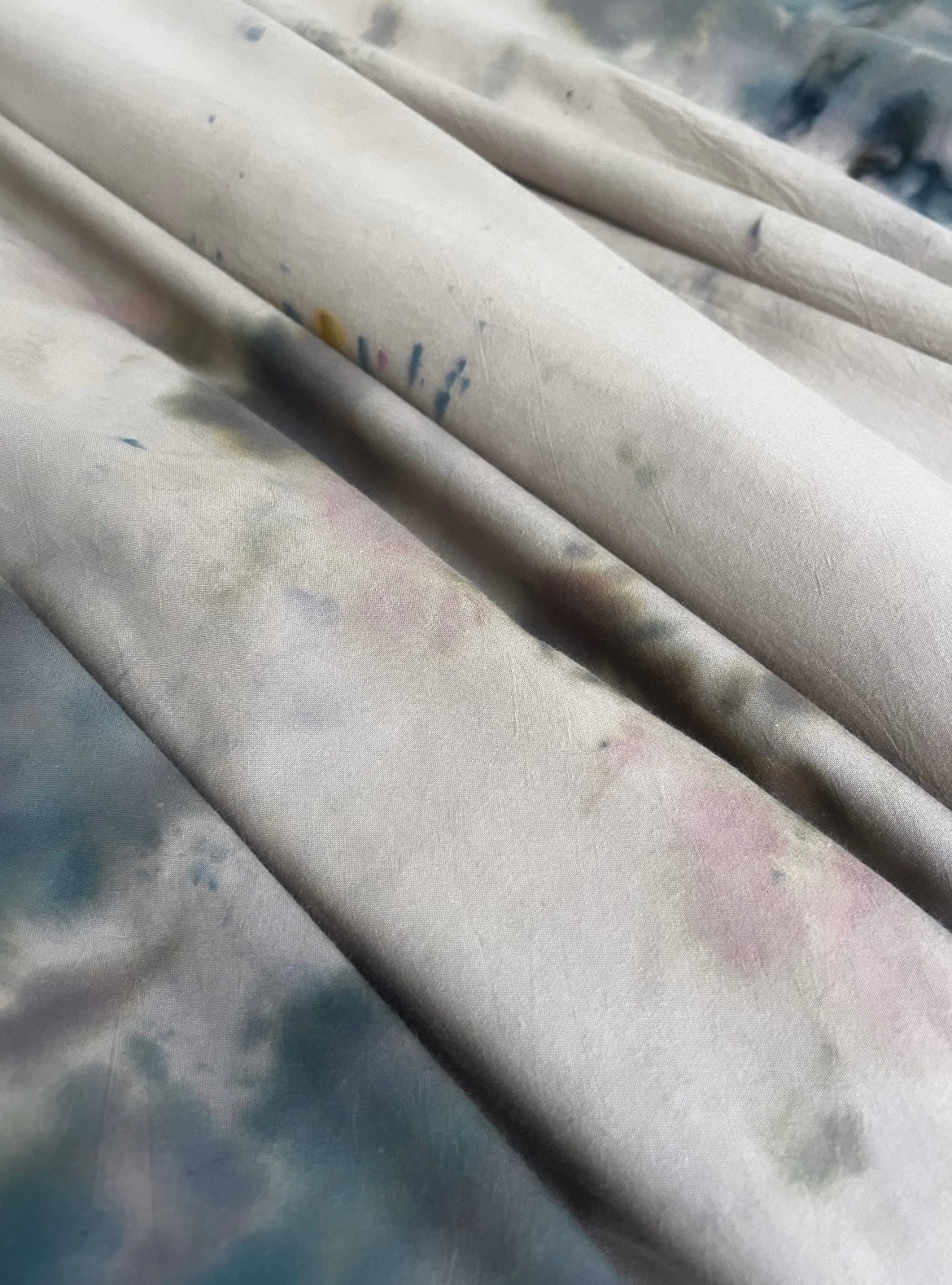 Hand-dyed Concrete Steeze Skater Bedding: Grey Taupe and Multi Black Duvet Set
