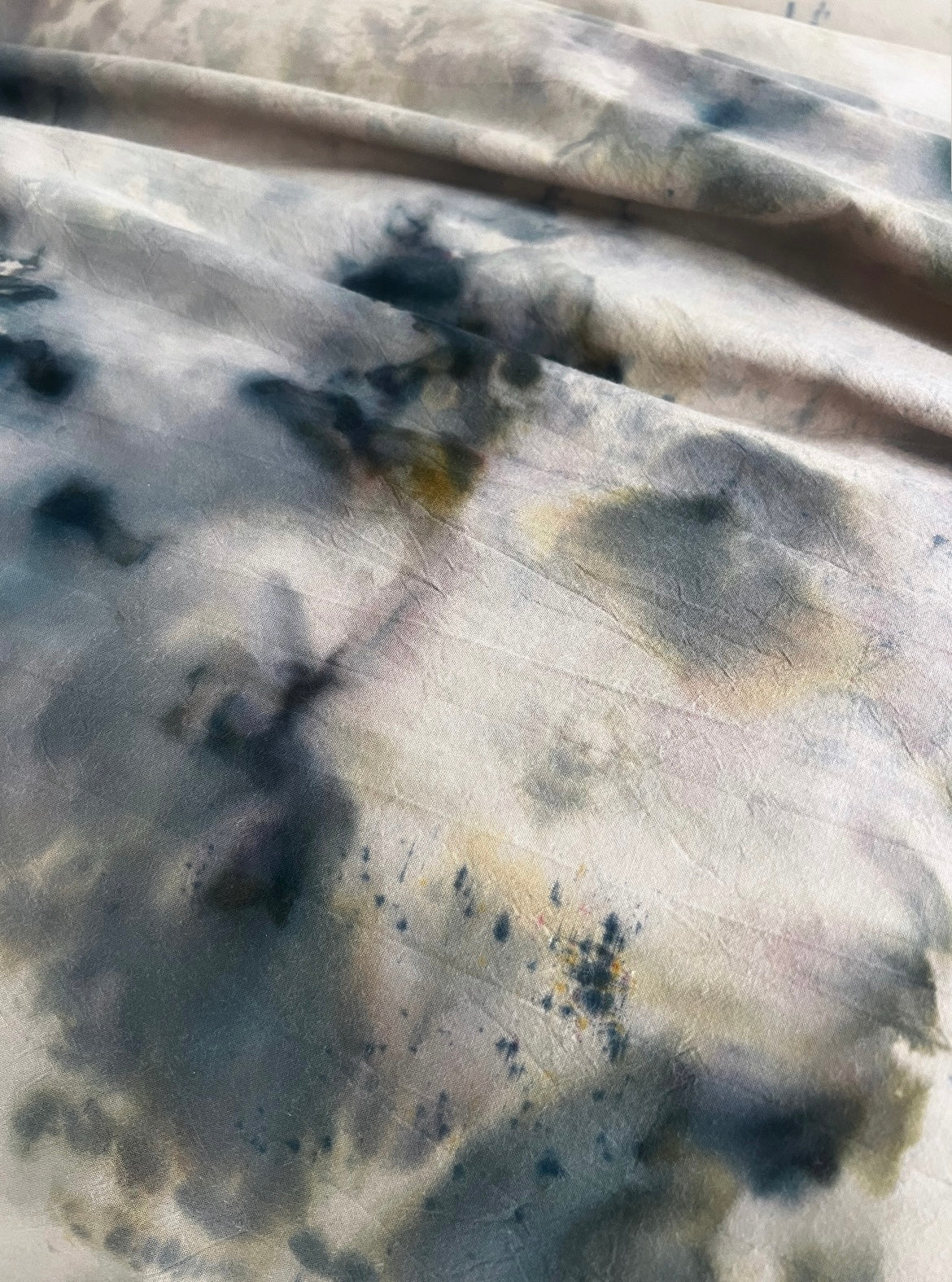 Hand-dyed Concrete Steeze Skater Bedding: Grey Taupe and Multi Black Duvet Set